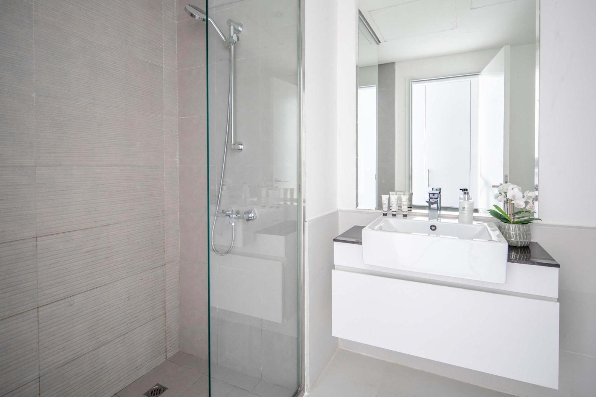 Frank Porter - The Pulse Residences Dubai Luaran gambar